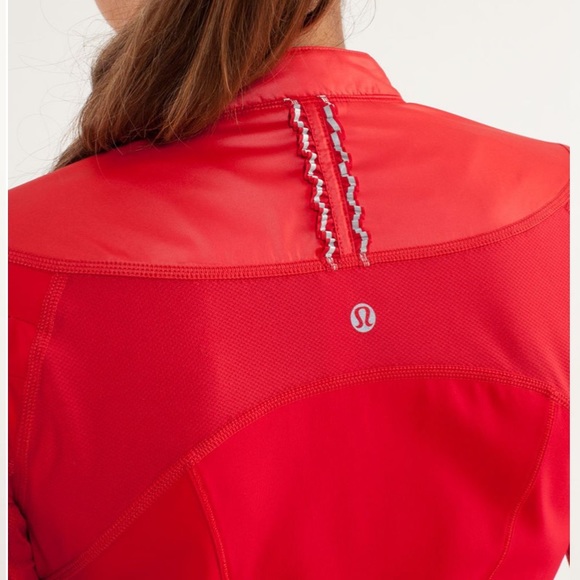 RARE Lululemon Women’s Run Track Time Jacket in Red Currant Size 6 - Picture 10 of 16